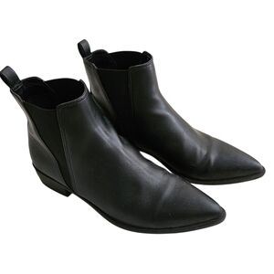 STEVE MADDEN boots Womens 9.5 black VGUC ankle booties pointed toe vegan leather